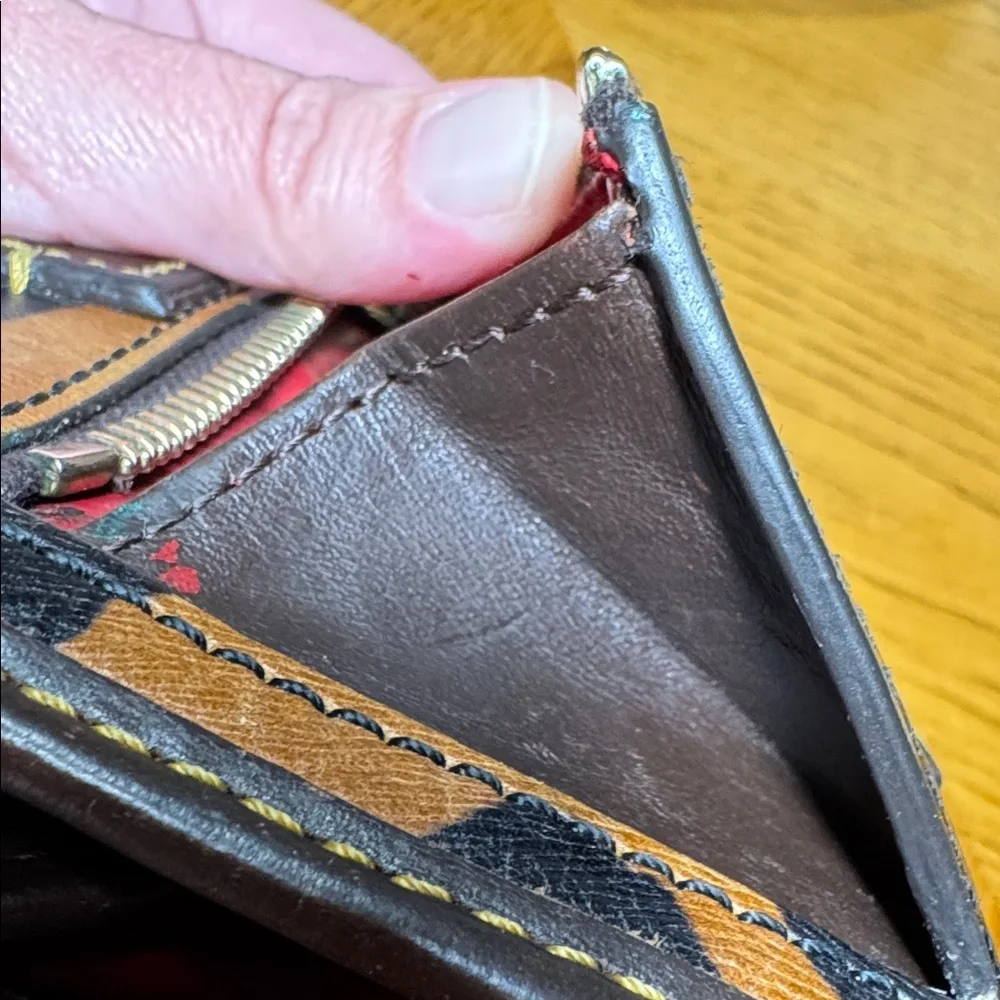 RARE VINTAGE DOONEY & BOURKE LEATHER ZEBRA PRINT WALLET - Picture 14 of 16